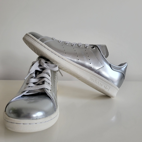 Adidas Stan Smith Silver Metallic Low Top Sneakers Women's Size US8.5 FW5477 - Picture 2 of 14